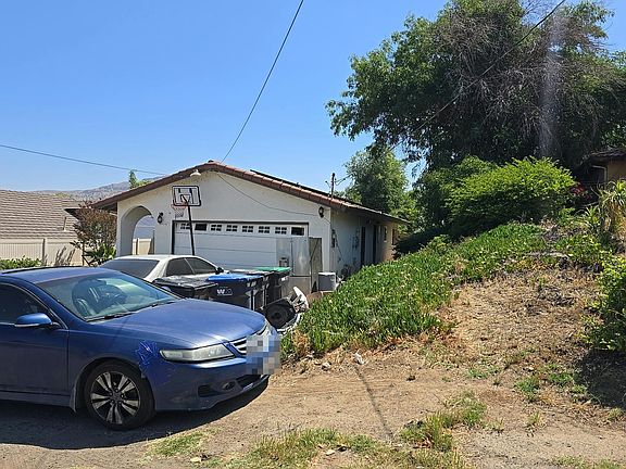 2nd image of 19576 Arcadia St