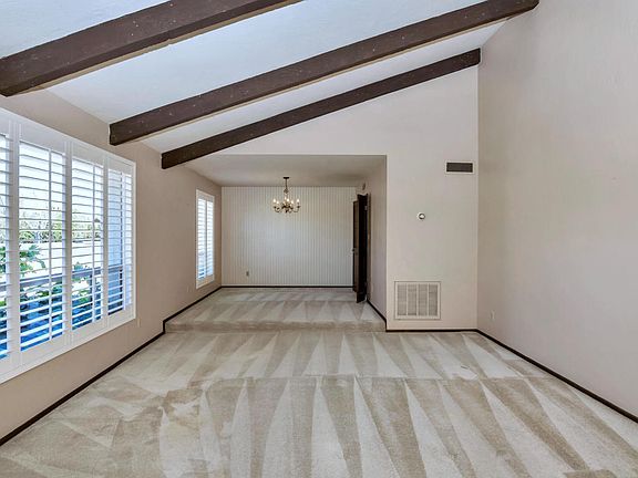 5th image of 3101 W Morten Ave
