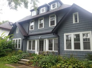 3289 Chadbourne Rd, Shaker Hts, OH 44120