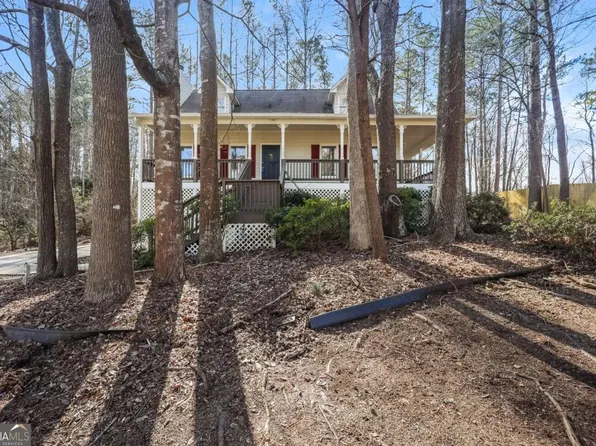 380 Oak Landing Cir, Douglasville, GA 30134