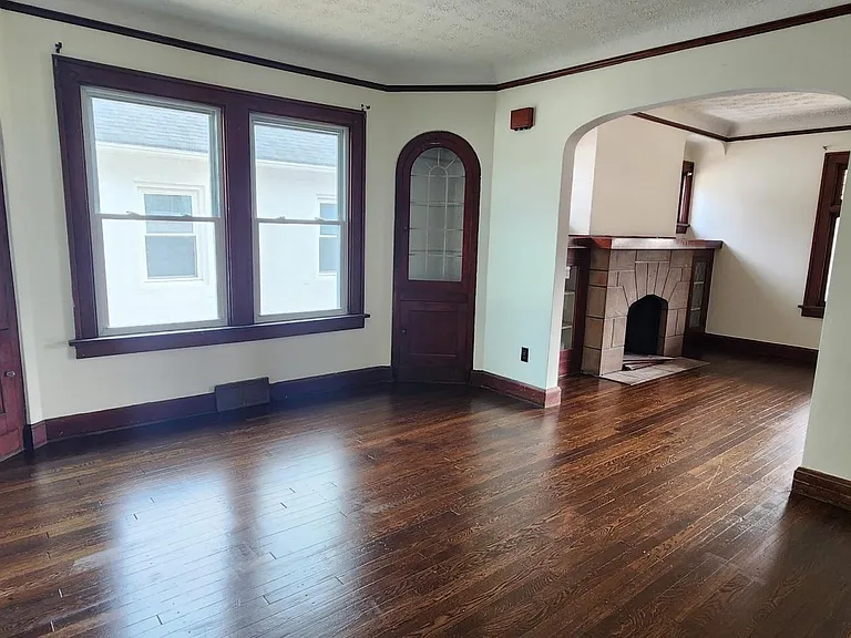 6714 Theota Ave — Photo 4