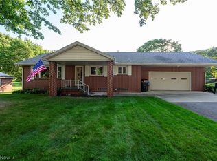 2984 Seikel Dr NE, Dover, OH 44622