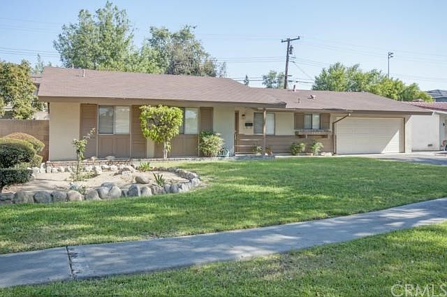 Street View on Cul De Sac.