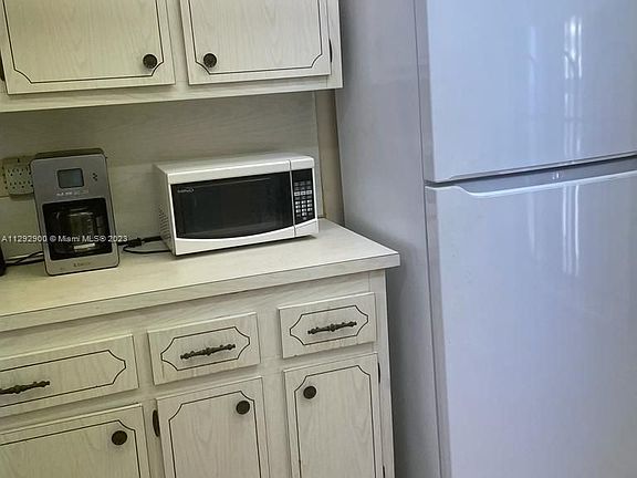 3rd image of 6000 NW 64th Ave APT 304