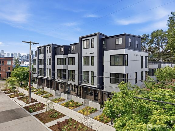 4th image of 2009 Minor Avenue E