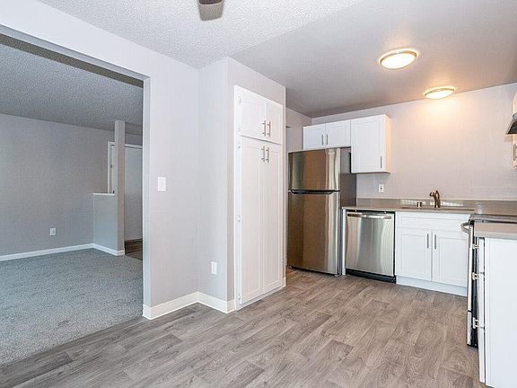 4th image of 10020 167th Street Ct E #3
