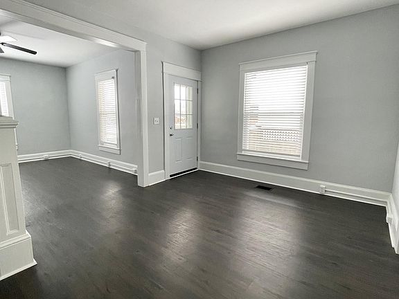 4th image of 29-31 W Main St #29