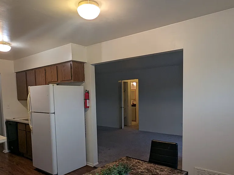 1710 Green Hollow Dr — Photo 3