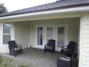 979 Steeplechase Ln — Photo 3