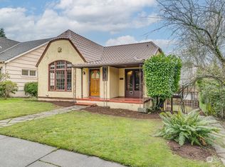 2216 E Roanoke St, Seattle, WA