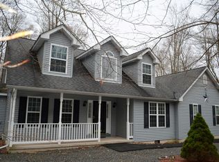 213 Choctaw Dr, Pocono Lake, PA 18347