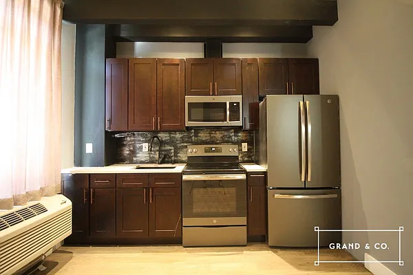 Rented by Grand & Co. | media 23