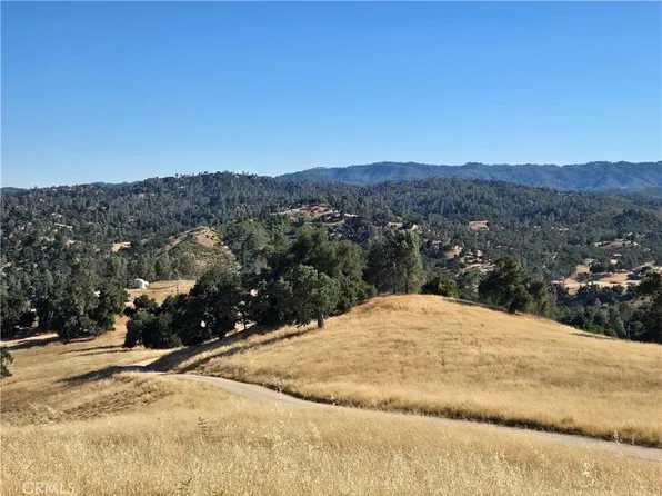 21 Lynch Canyon Rd, Bradley, CA 93426