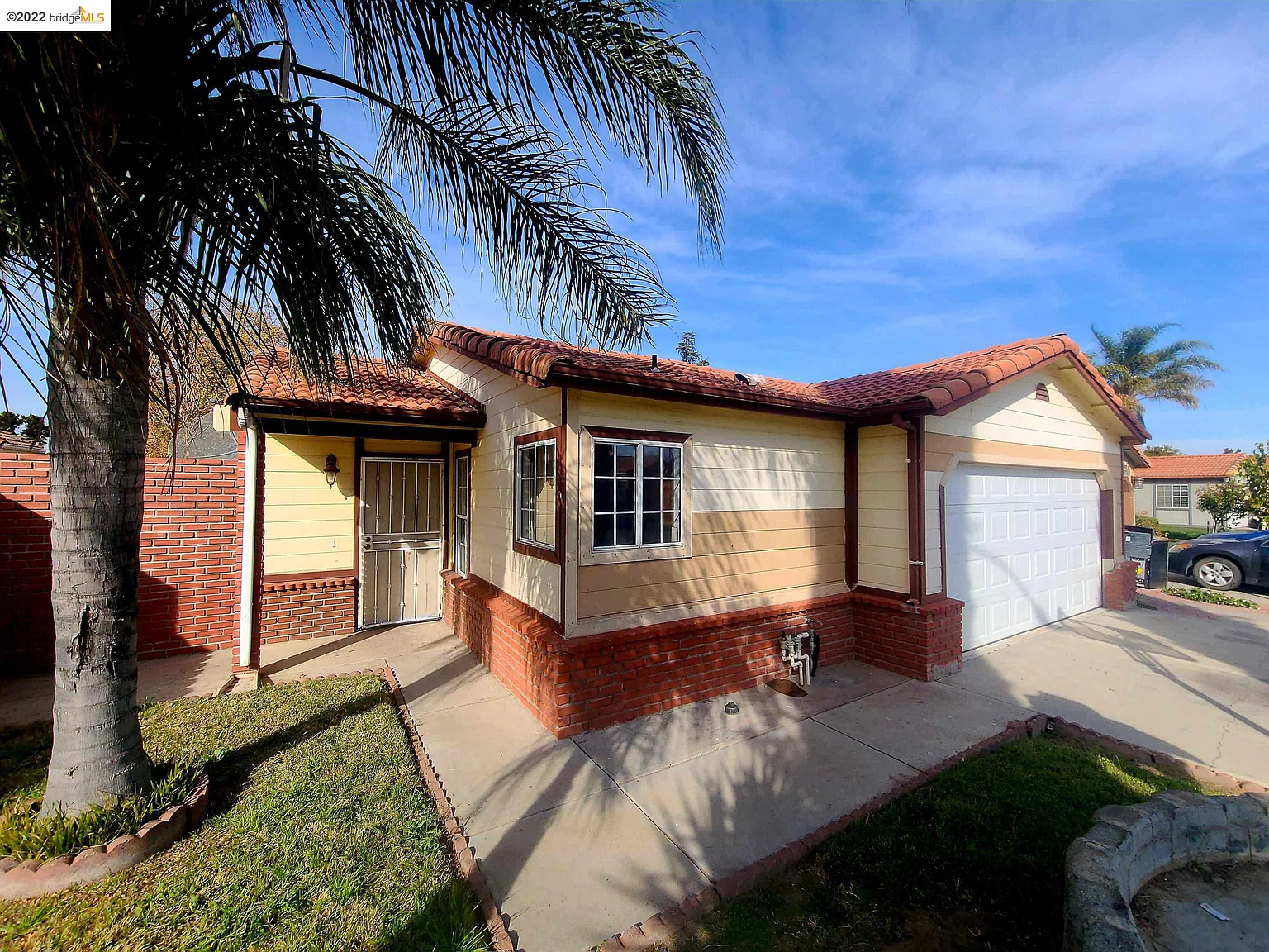 16438 Pacific Ln photo 1