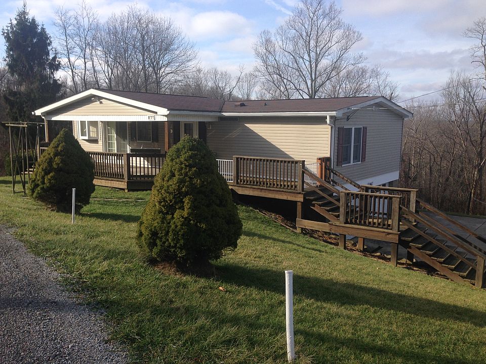 1st image of 623 Fishers Ln