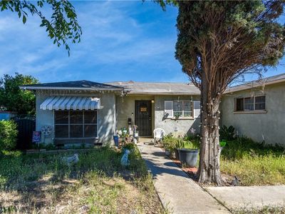 911 W 10th St, Corona, CA, 92882