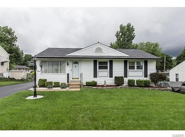 10921 Juniper Ct photo 1