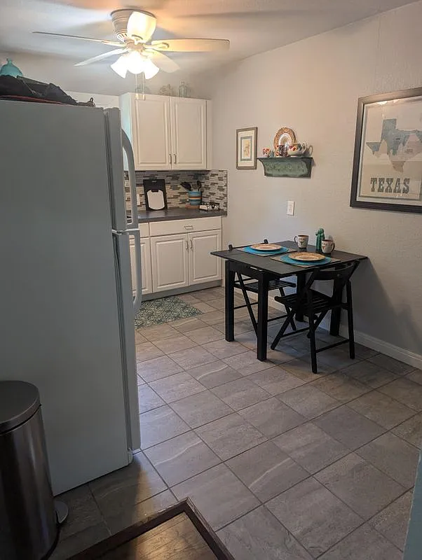 1 bed, 1.0 bath, 572 sqft, $1,800 — Photo 2