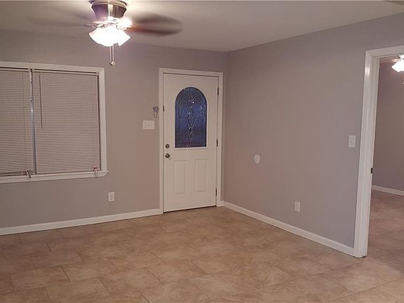 3rd image of 4617 Yolanda Dr