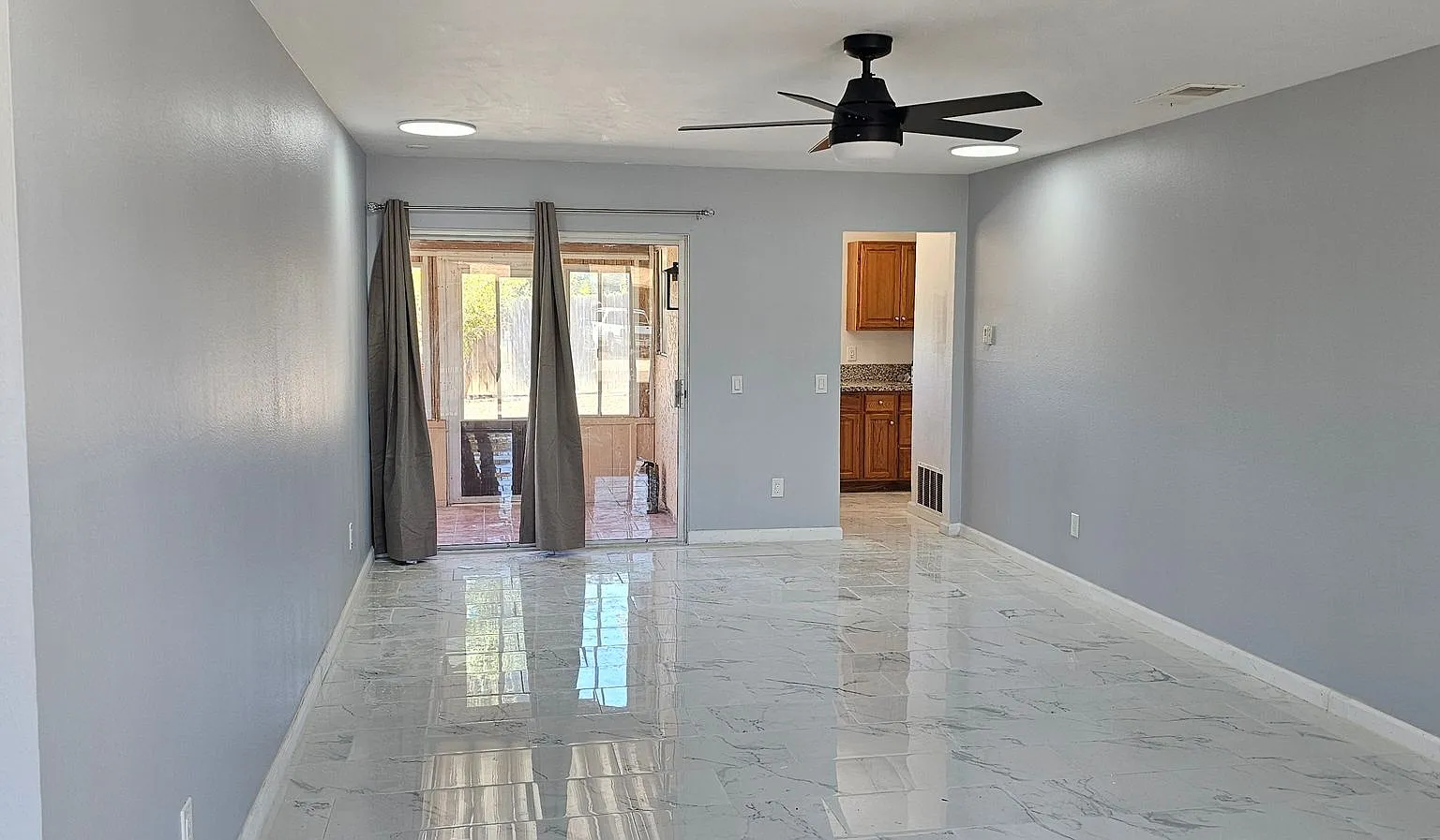 Remodeled 2bed 2 bath Ground level - Senior Living Community — Photo 3