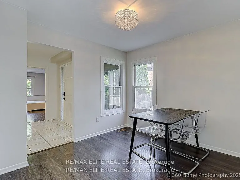 2032 Glenada Cres — Photo 5