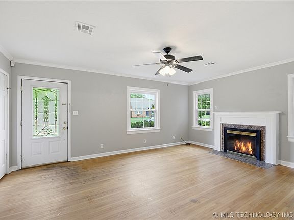 3rd image of 1235 S Braden Ave