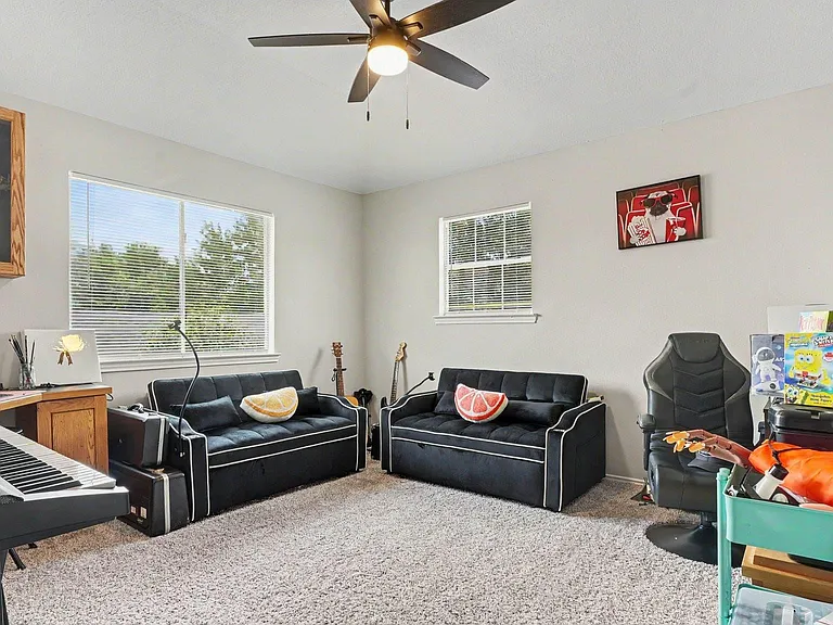 9039 Serena Ln — Photo 22