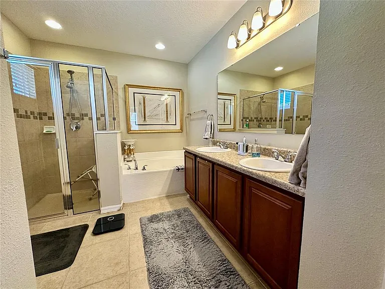 2115 Waseca Ln — Photo 9