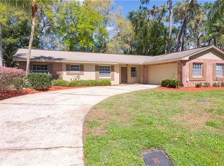 720 Azalea Ct, Mount Dora, FL 32757