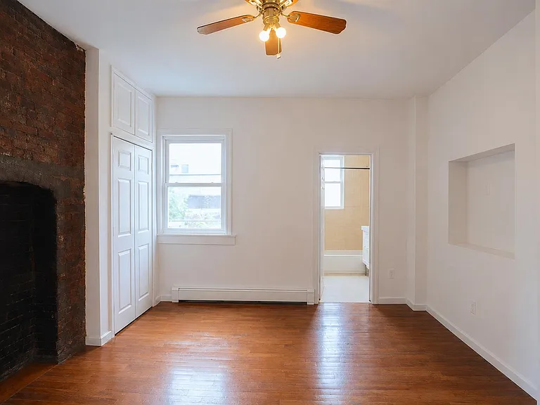79 Beacon Ave #2 — Photo 7
