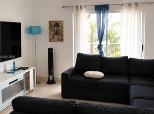 17901 NW 68th Ave APT T104, Hialeah, FL 33015