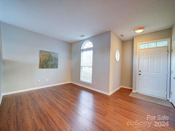 5th image of 133 Brookstone Dr