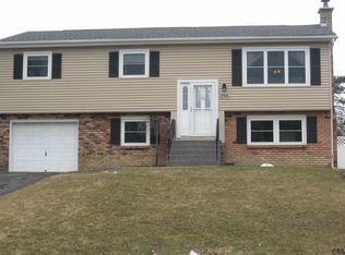 233 Stonington Hill Rd, Voorheesville, NY 12186