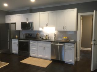 2417 Boston Post Rd, Larchmont, NY 10538