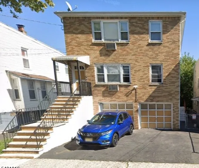 32 Union Pl — Photo 1