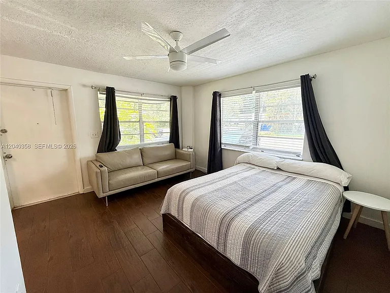 1415 SW 1st St #1 — Photo 7