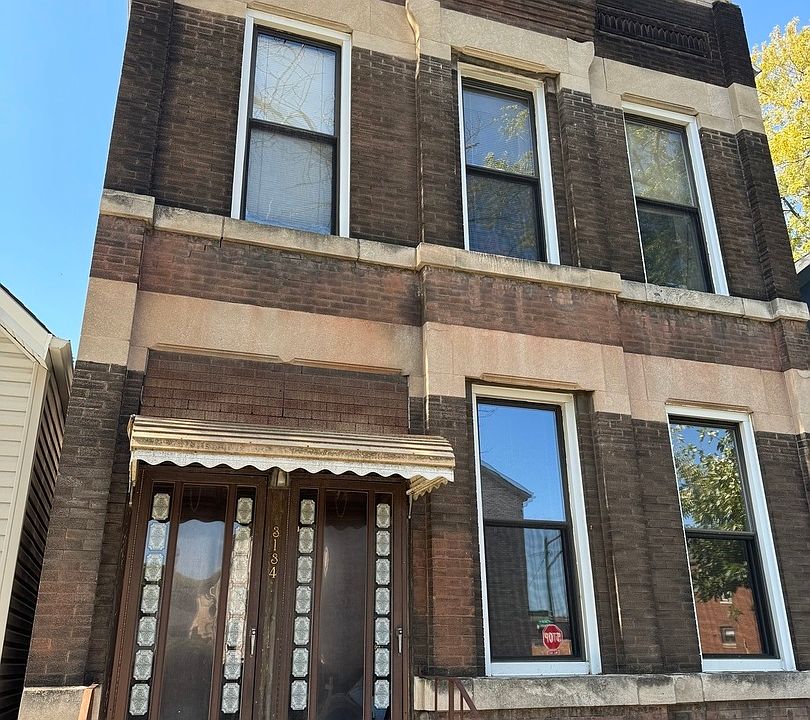 2nd image of 3134 S Racine Ave