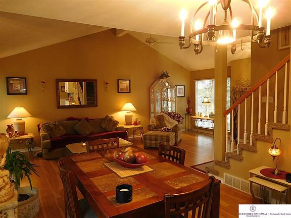 5th image of 10909 S 18th St