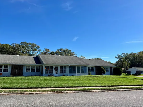 22B Guilford Court #22B, Ridge, NY 11961