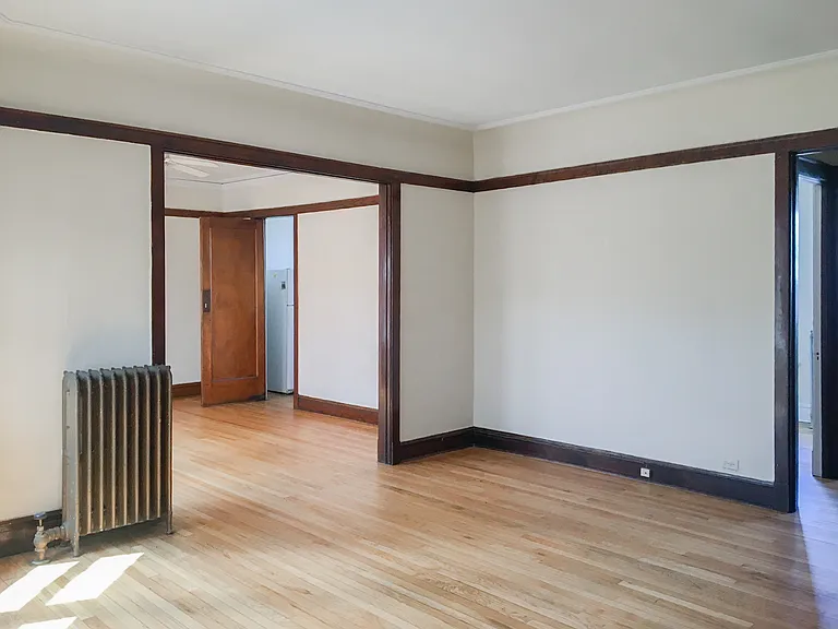 3821 1/2 N Lawndale Ave #3 — Photo 4