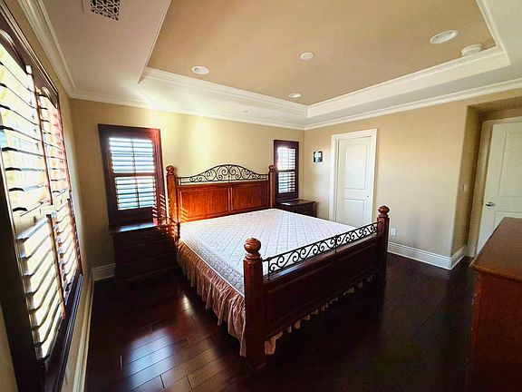 2nd image of 907 Smith Ln Floor 3