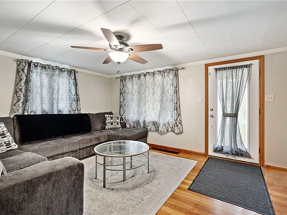 4th image of 108 Plainview Ave