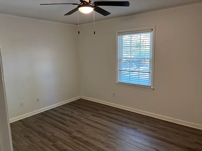 6129 Charing Dr — Photo 24