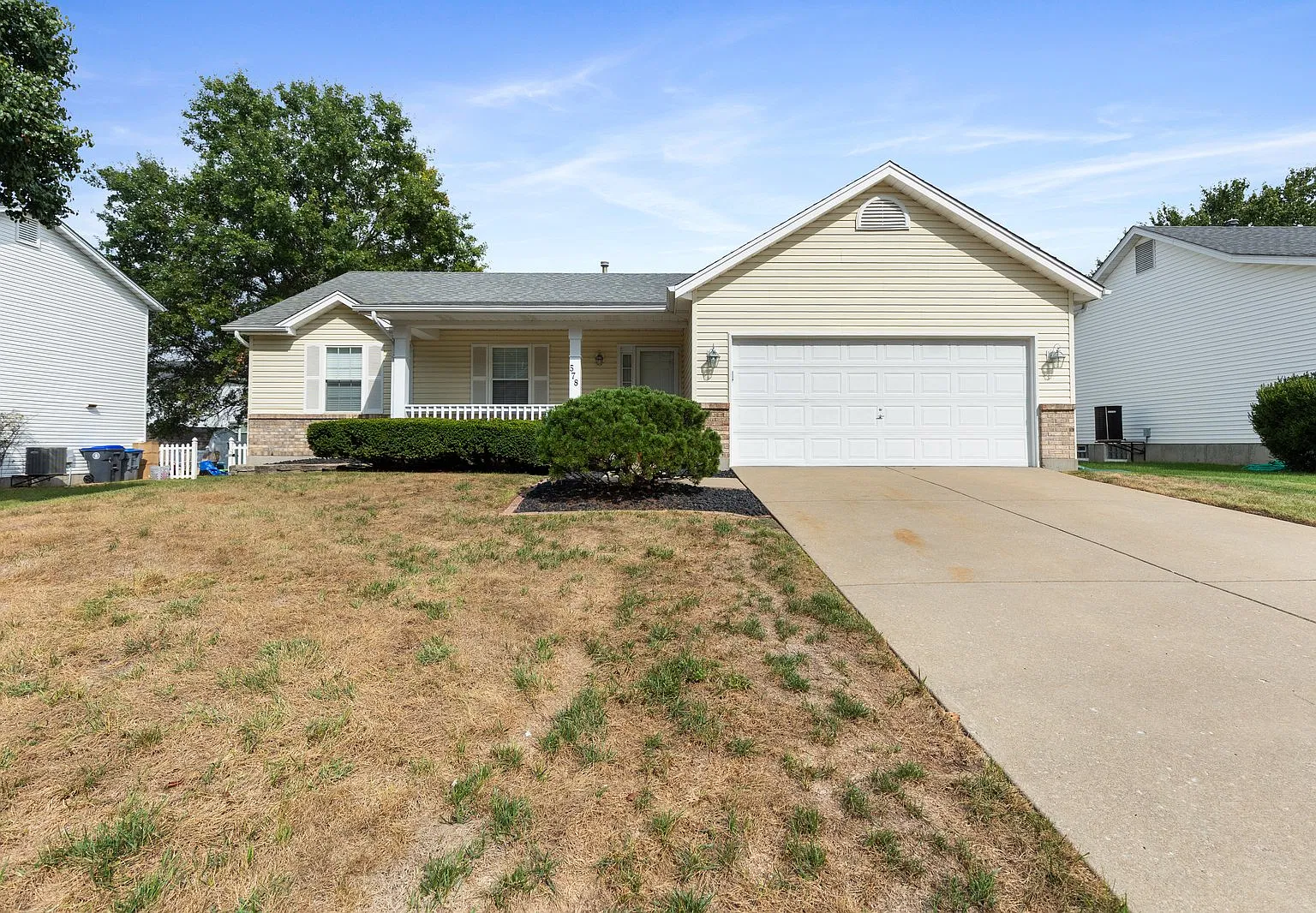 3 bed, 1436 sqft, $2,550 — Photo 1