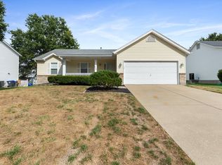 578 Prentice Dr, Saint Peters, MO 63376
