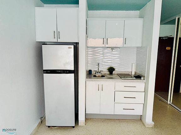5th image of 2072 Calle Espana #603