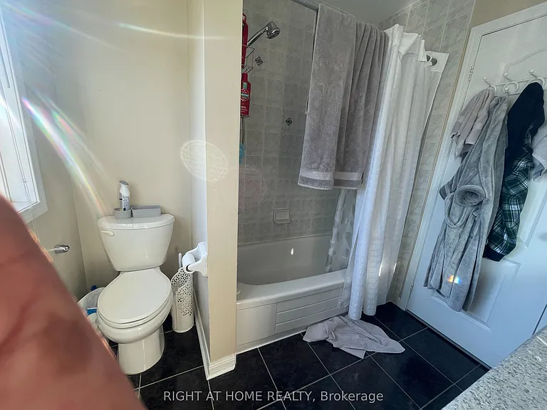 5654 Churchill Meadows Blvd — Photo 17