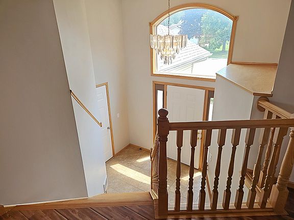 5th image of 7051 147th Ave NW