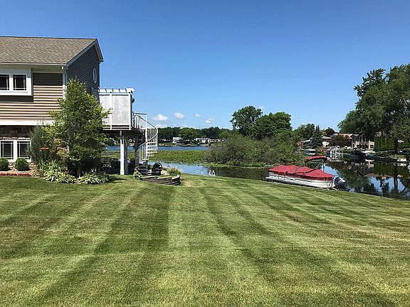 3rd image of 3671 Dill Dr