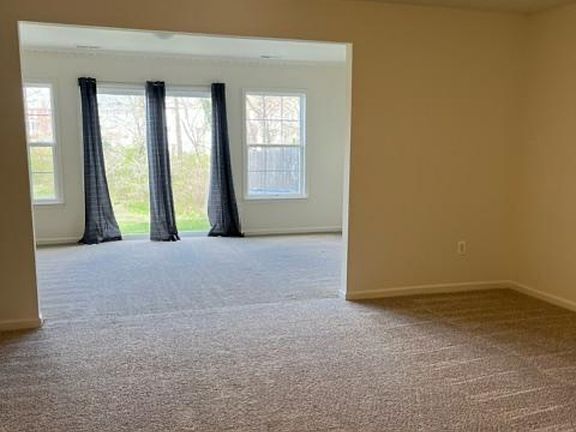 3rd image of 841 Monet Dr